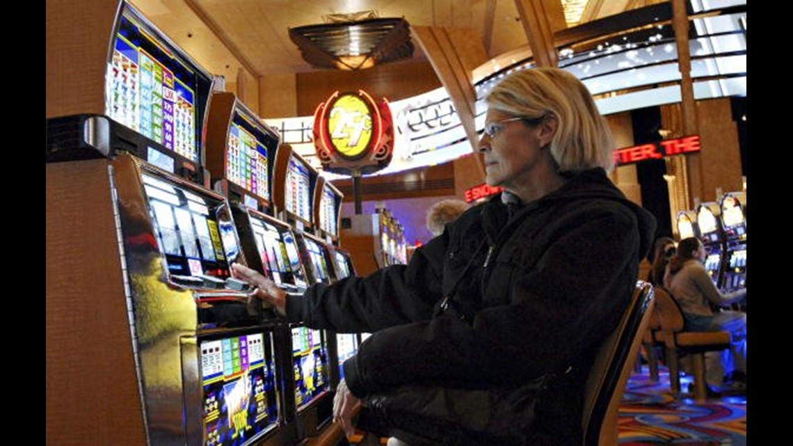 is hollywood casino in grantville pennsylvania open