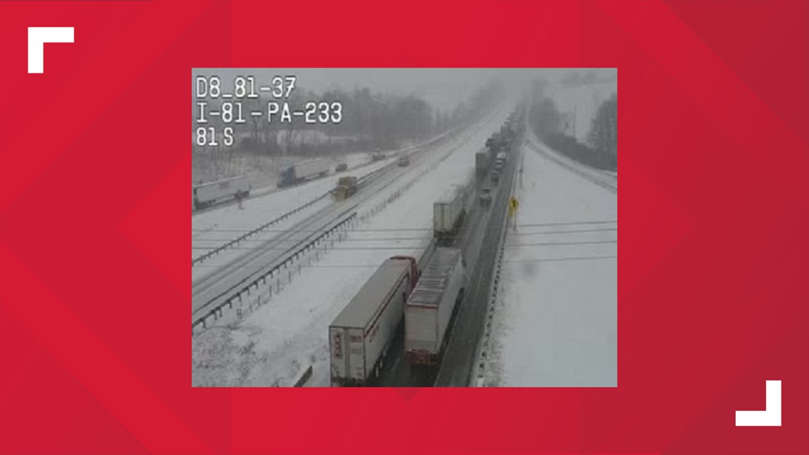 Crash closes portion of Interstate 81 NB in Cumberland County | fox43.com