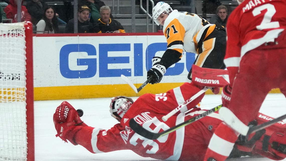 Red Wings – Penguins: David Perron hat trick celebration with his kids