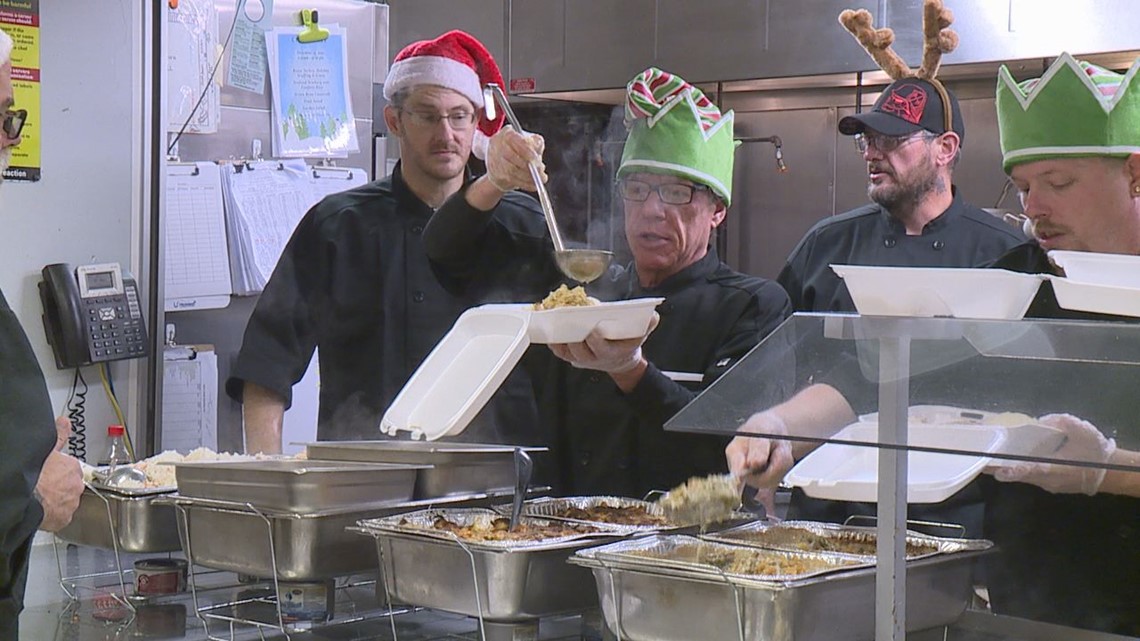 Volunteers spread Christmas spirit giving back to people in need within York community - Vimarsana News
