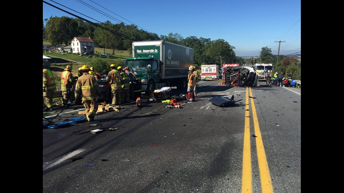 1 dead, 3 critical in aftermath of head on crash involving 4 vehicles
