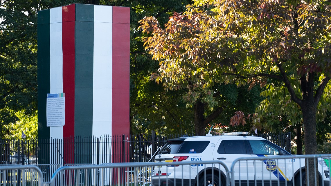 Box covering Columbus statue sports colors of Italian flag - Vimarsana News