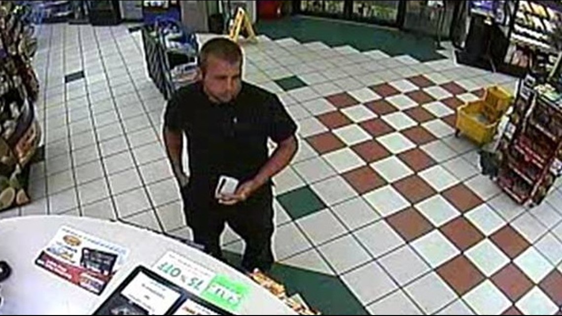 Lancaster man charged in knife point robbery of Speedway convenience