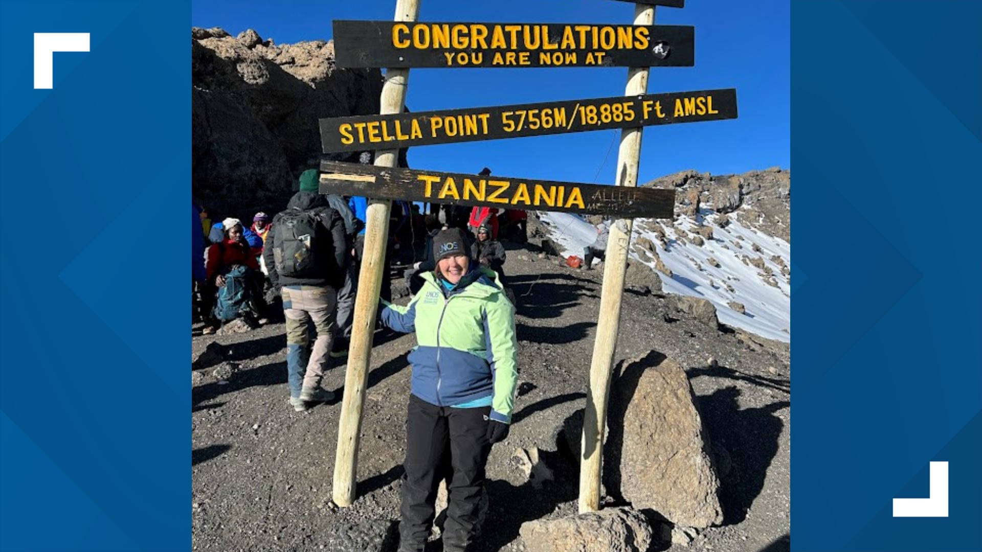 Mandi Smith reached the summit on World Kidney Day with several other living donors and recipients.