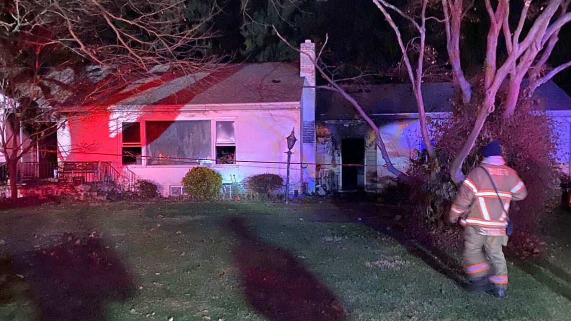 York County Fire Leaves One Family Displaced | Fox43.com