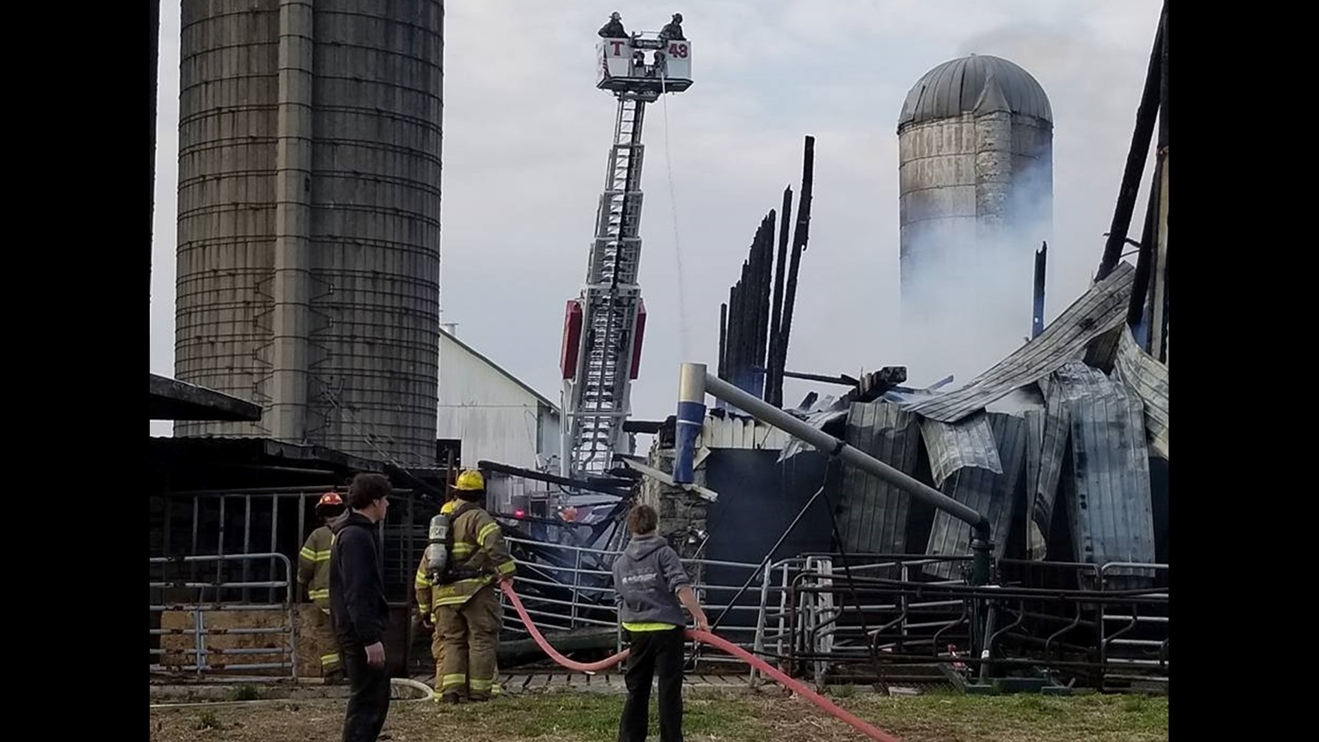 Crews respond to fire in Lancaster Co. | fox43.com