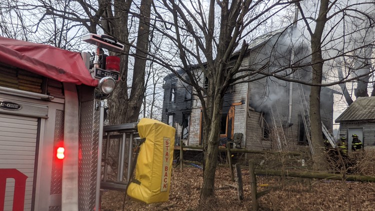 One airlifted from scene of Perry County house fire