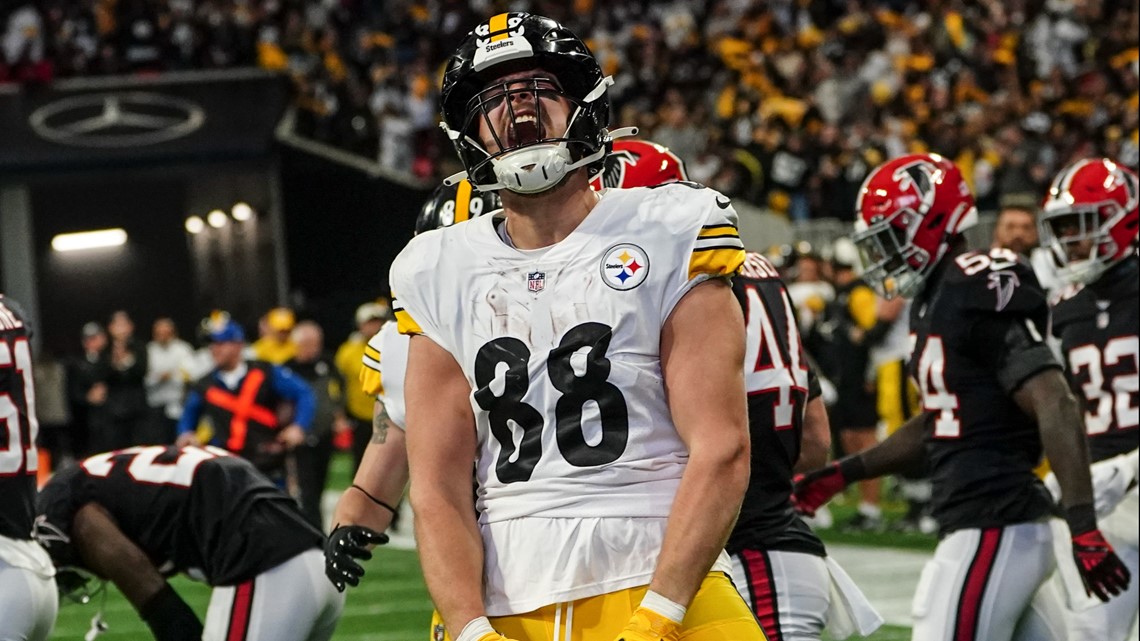 Watch: Steelers QB Kenny Pickett connects with TE Pat Freiermuth