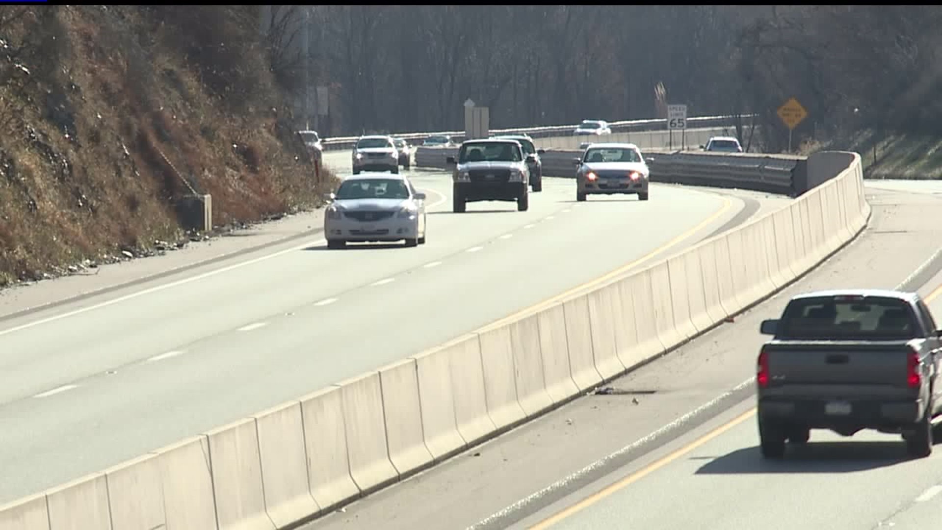 Christmas Day brings travelers to the road