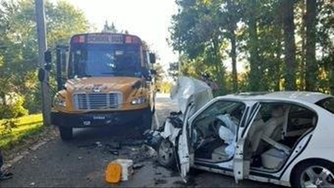 One injured in crash involving school bus in York County | fox43.com