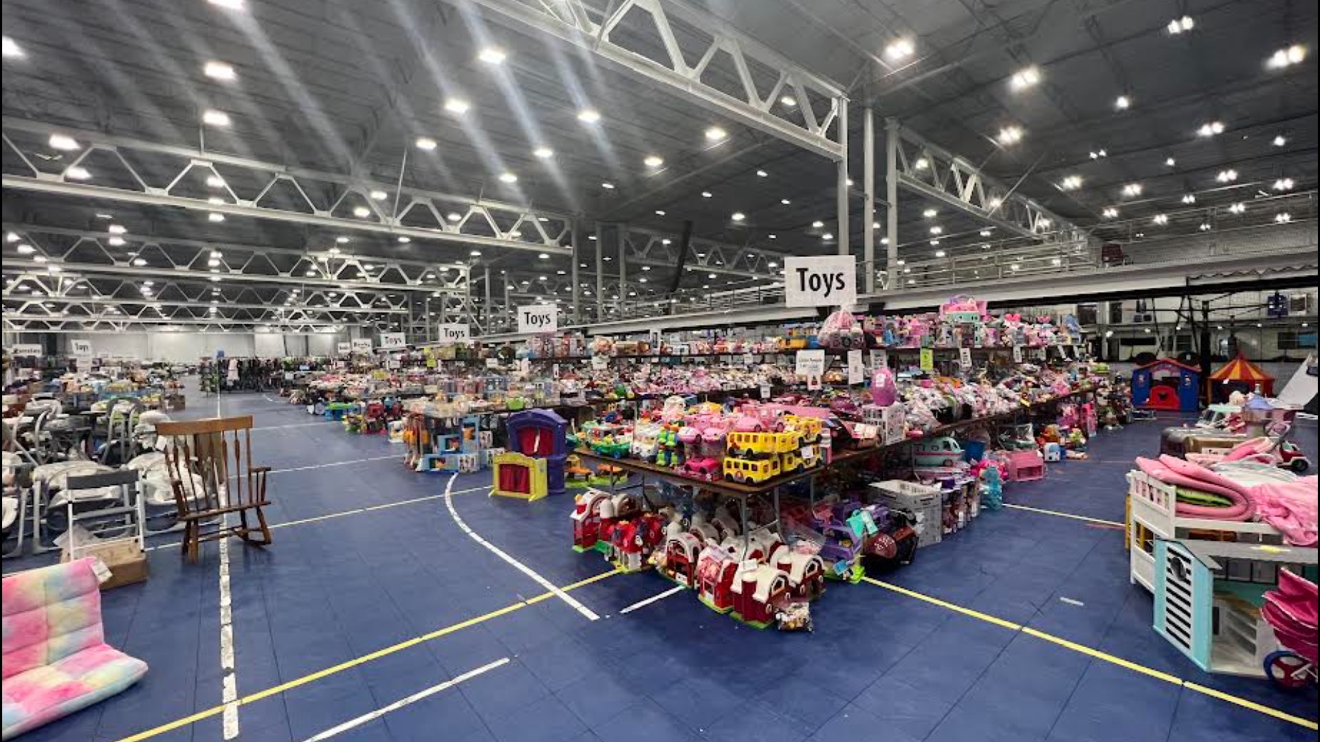 WeeUsables Consignment pop-up shop returns to Spooky Nook Sports in Lancaster County for its 14th year.