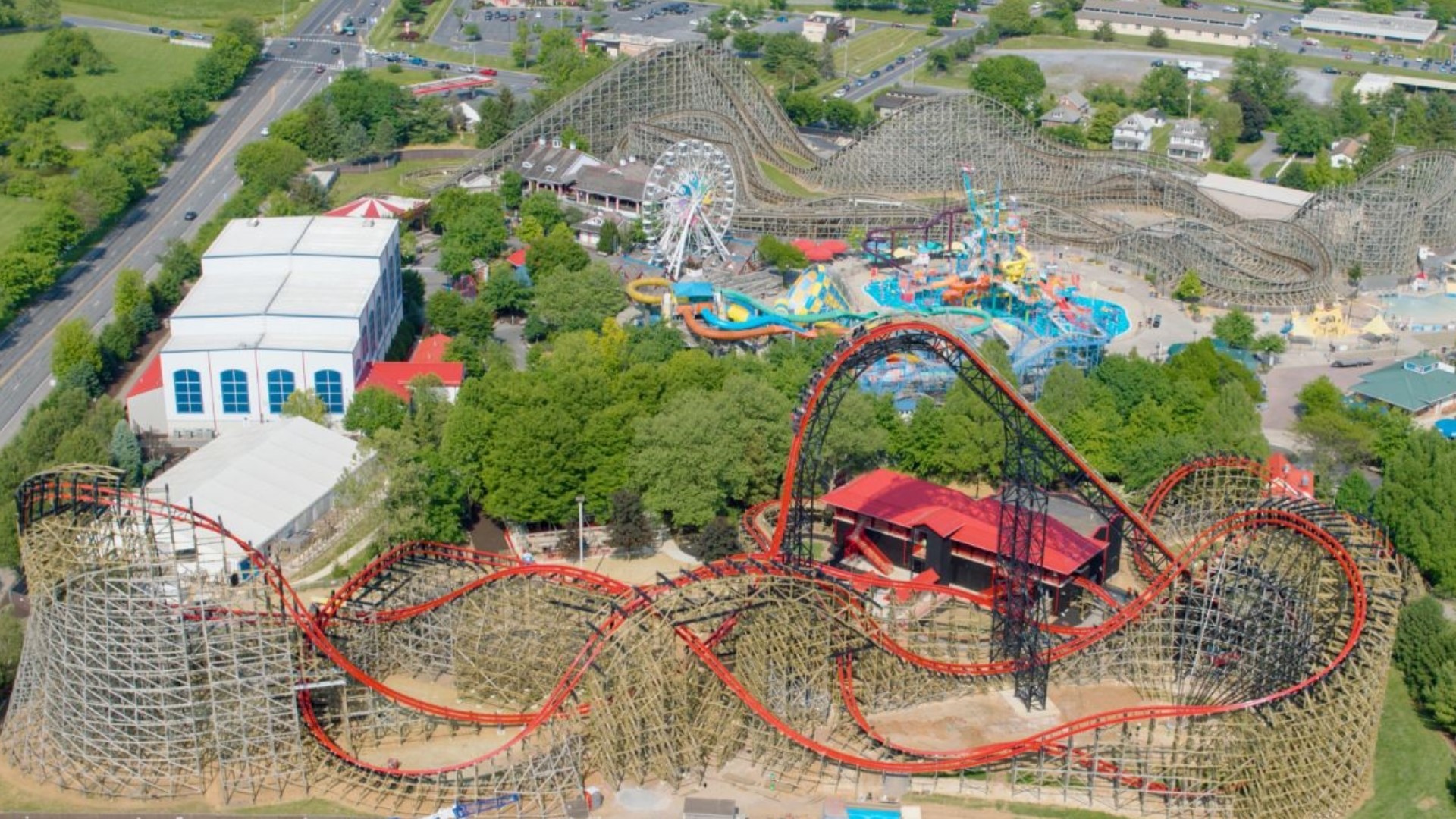 Wildcat’s Revenge, the first-ever hybrid coaster at Hersheypark, opens to the public today! It got screams of approval from the FOX43 Morning News team.