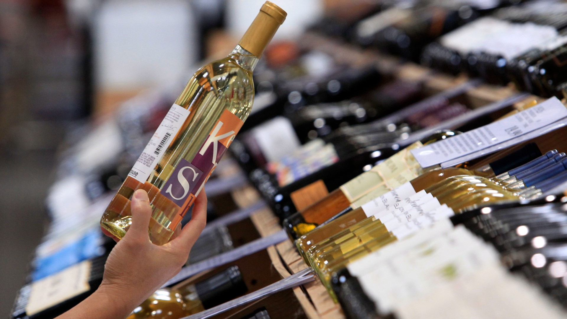 Legislation would make privatizing liquor a constitutional amendment that could land on a ballot for the 2023 primary election at the earliest.