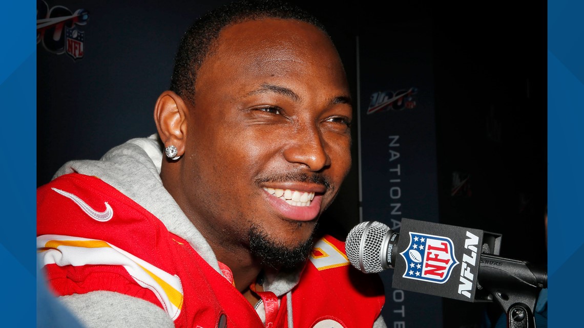 Harrisburg native, former Eagles star LeSean McCoy signs contract with  Buccaneers 