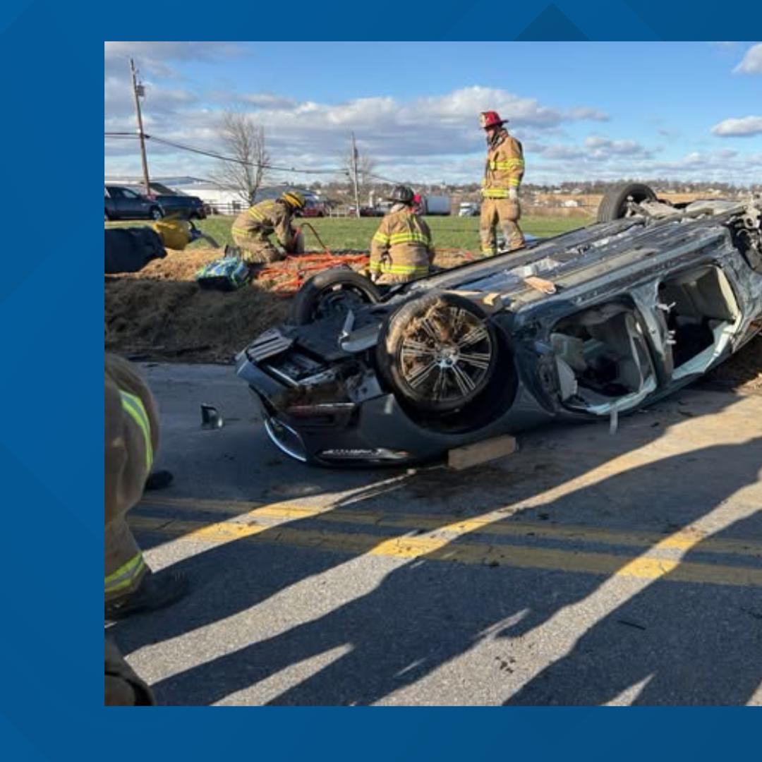Crews rescue 2 trapped in rollover crash in Lancaster County | fox43.com