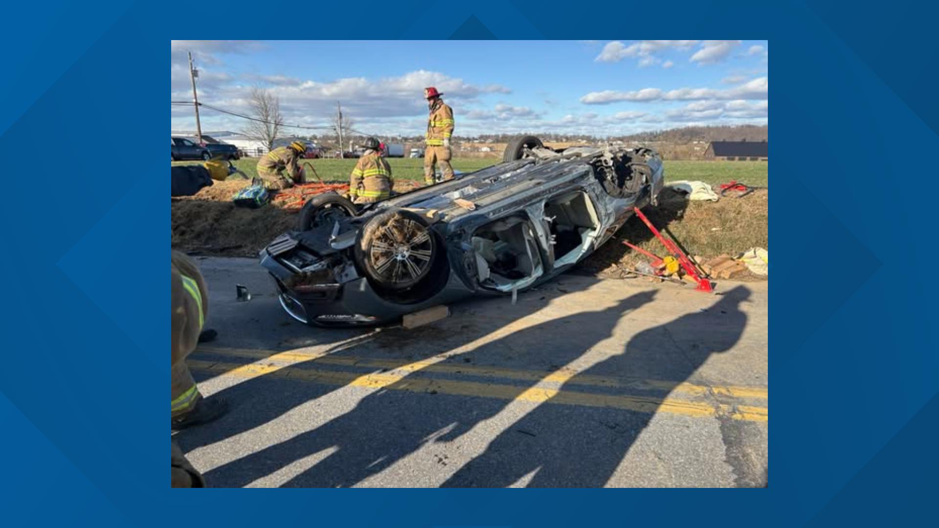 Crews rescue 2 trapped in rollover crash in Lancaster County | fox43.com