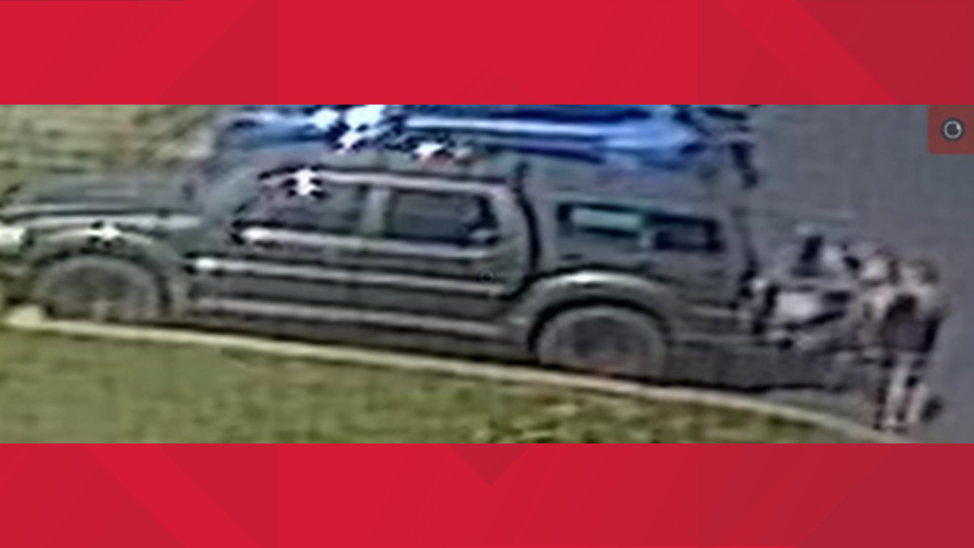 Lancaster County police seek purse theft suspects | fox43.com