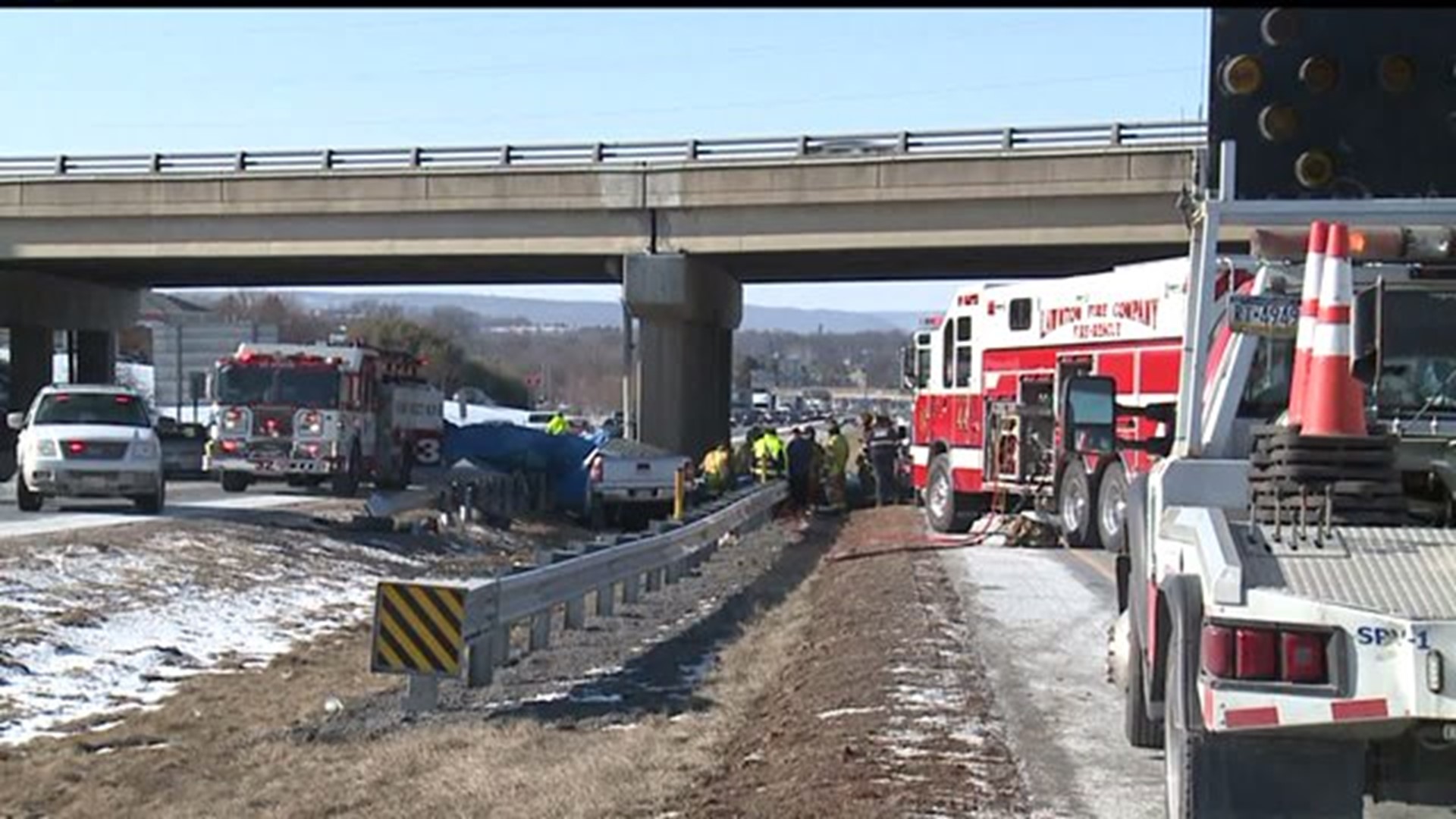 Fatal crash shuts down portion of I-283 in Dauphin County