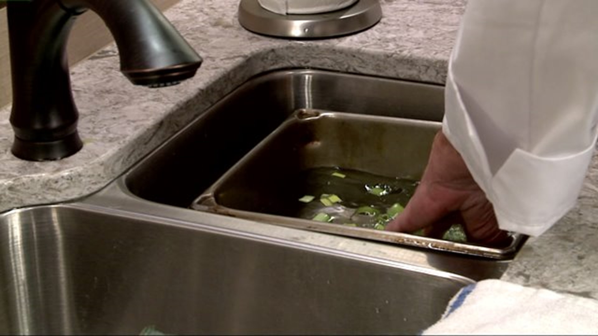 FOX43 Kitchen: Carr's Restaurant | fox43.com