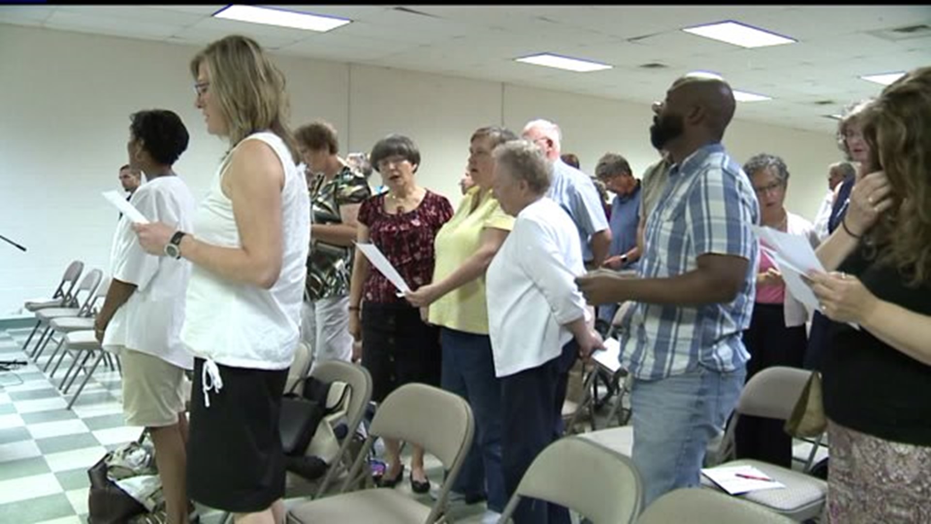 Local church holds vigil for Charleston victims