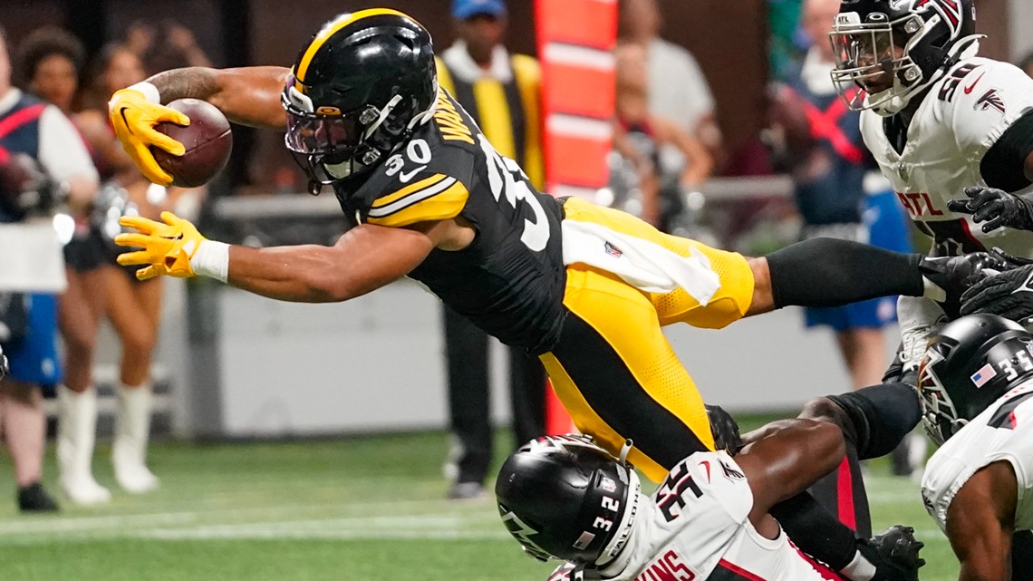 Kenny Pickett Wins Steelers Home Run Derby - Steelers Now