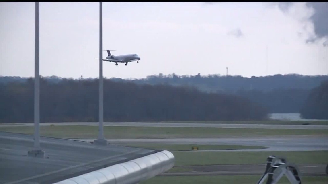 FOX43 Finds Out helps a woman get a flight refund - Vimarsana News