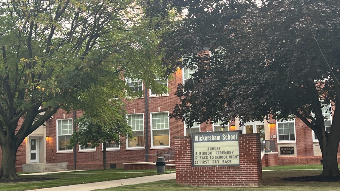 Wickersham Elementary students, faculty, staff start new school year in new building - Vimarsana News