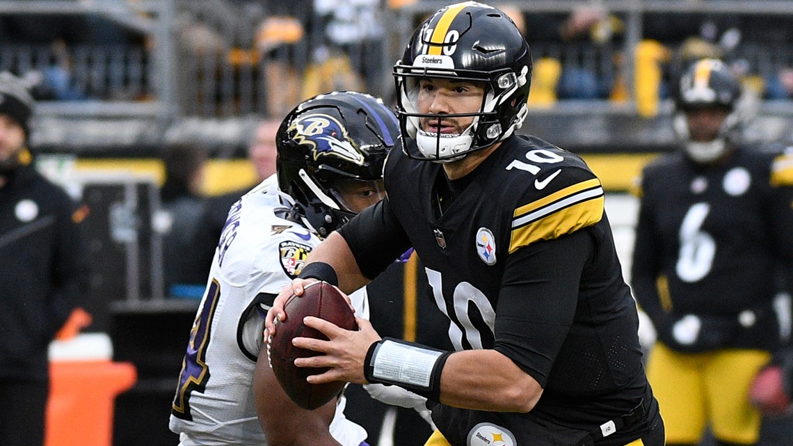 Steelers sign backup QB Mitch Trubisky to new 3-year deal