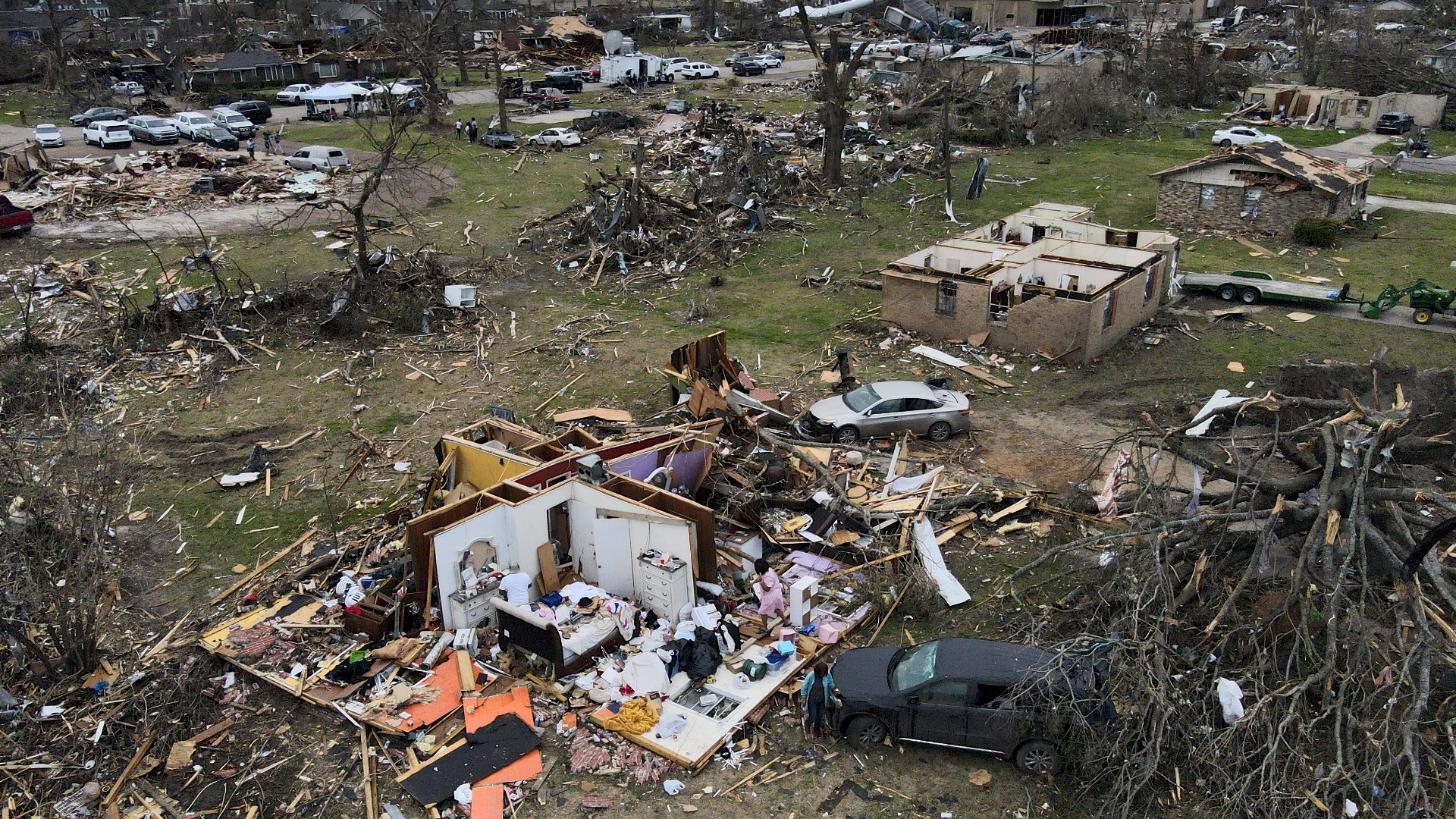 This week, we look back at a tornado outbreak that hit Mississippi particularly hard! Then, we talk threat probabilities included with each SPC outlook.