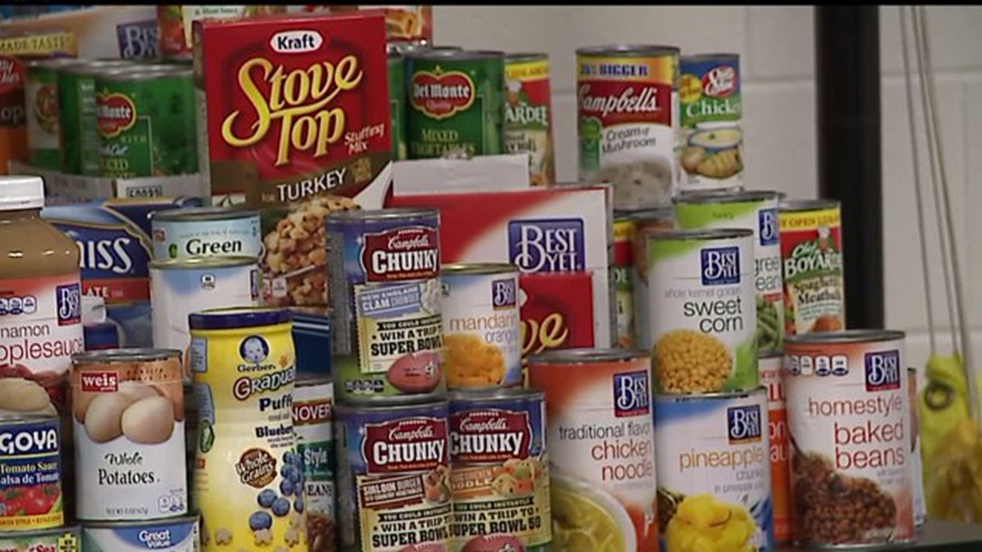 Lancaster County police departments compete in food drive
