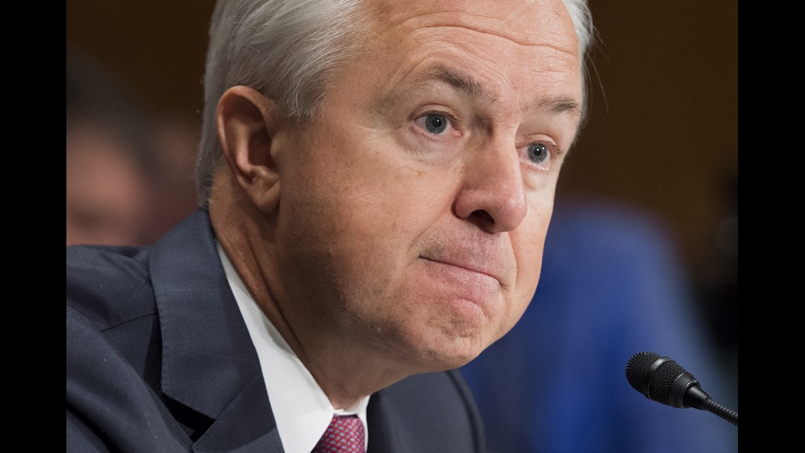 Wells Fargo CEO John Stumpf steps down amid fake account scandal ...