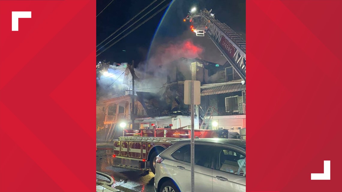 2 dead, 10 people displaced after fire affects three homes in