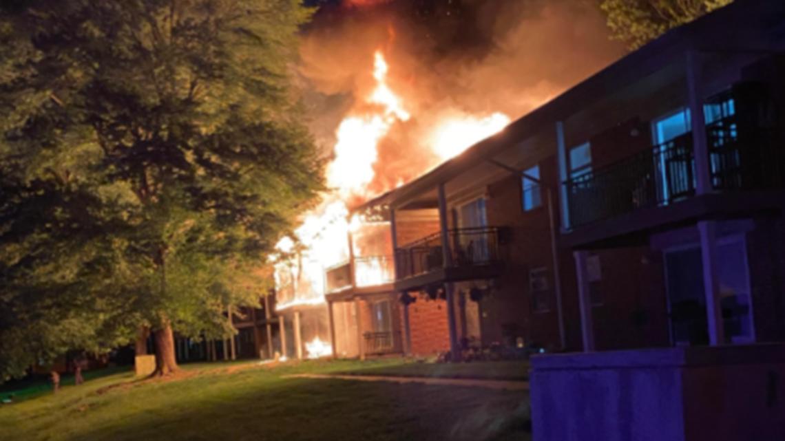 15 displaced, 1 dead after large apartment fire in Lancaster County ...