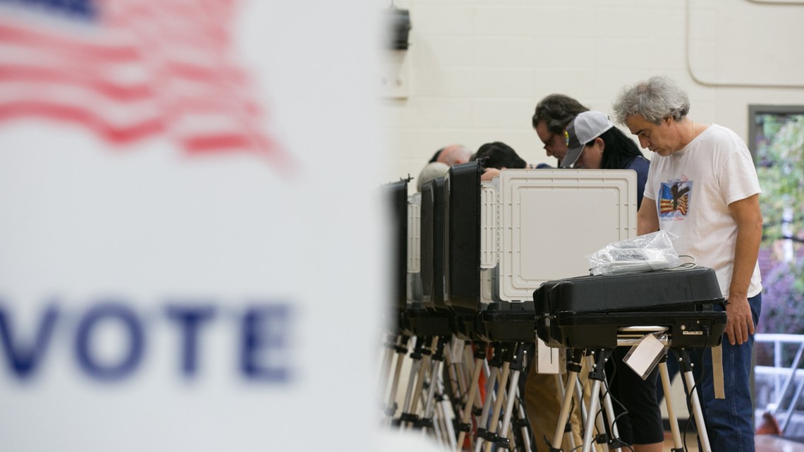 Pennsylvanians cast first ballots under redistricted maps - Vimarsana News