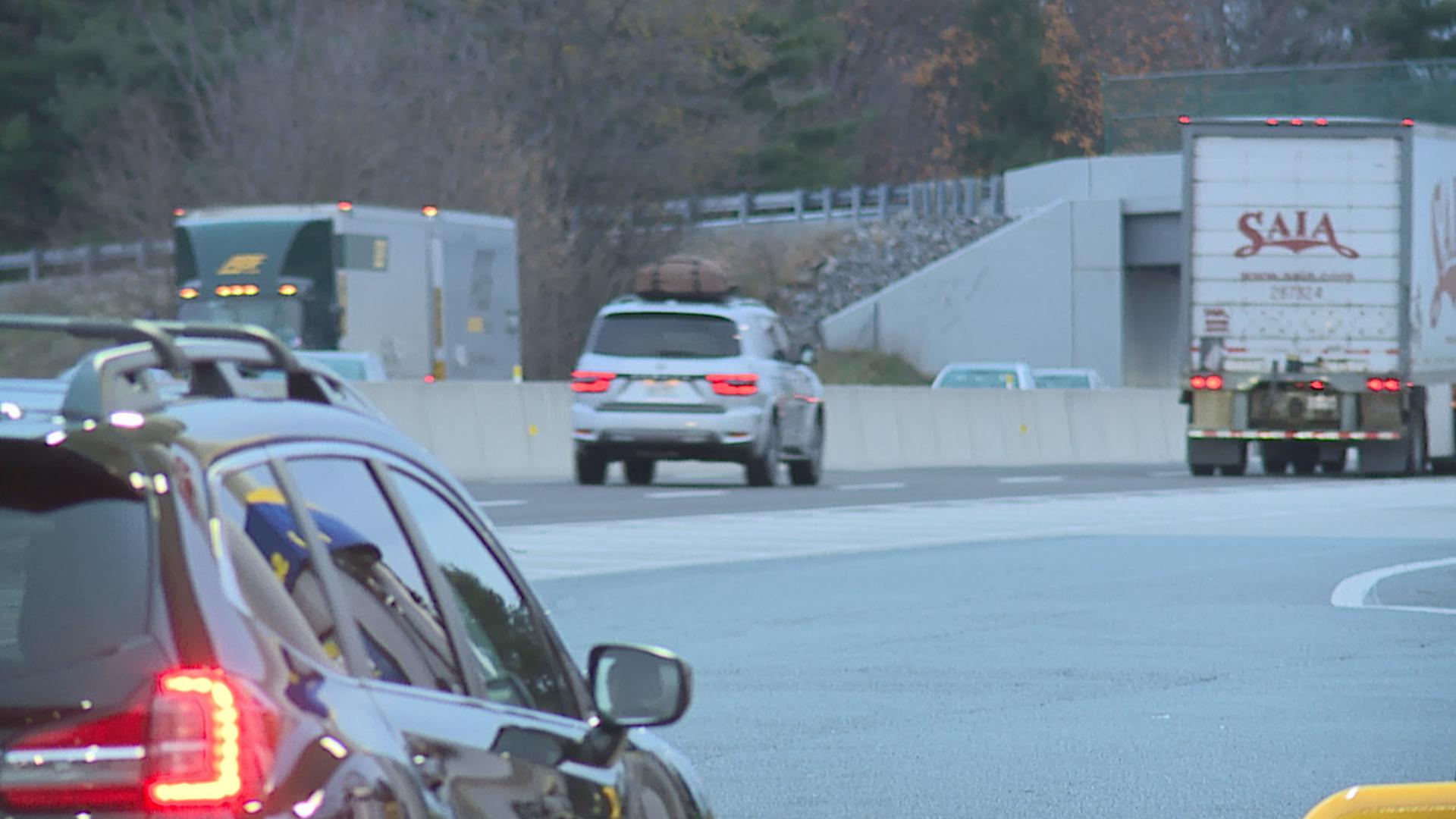 With more than 71 million drivers on the roads this holiday weekend, travel officials share tips and resources to help you make it to your destination safely. 