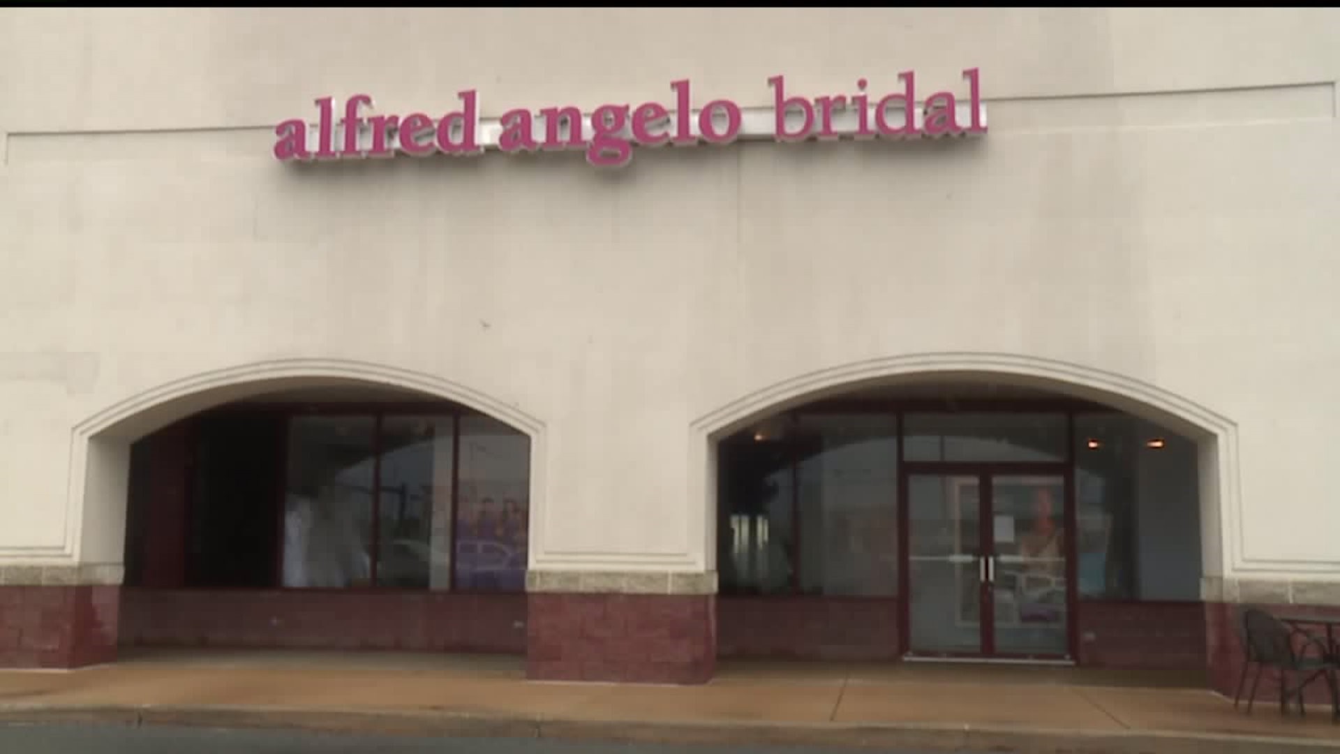 Customers react to sudden Alfred Angelo Bridal closures in Manheim Township and Harrisburg