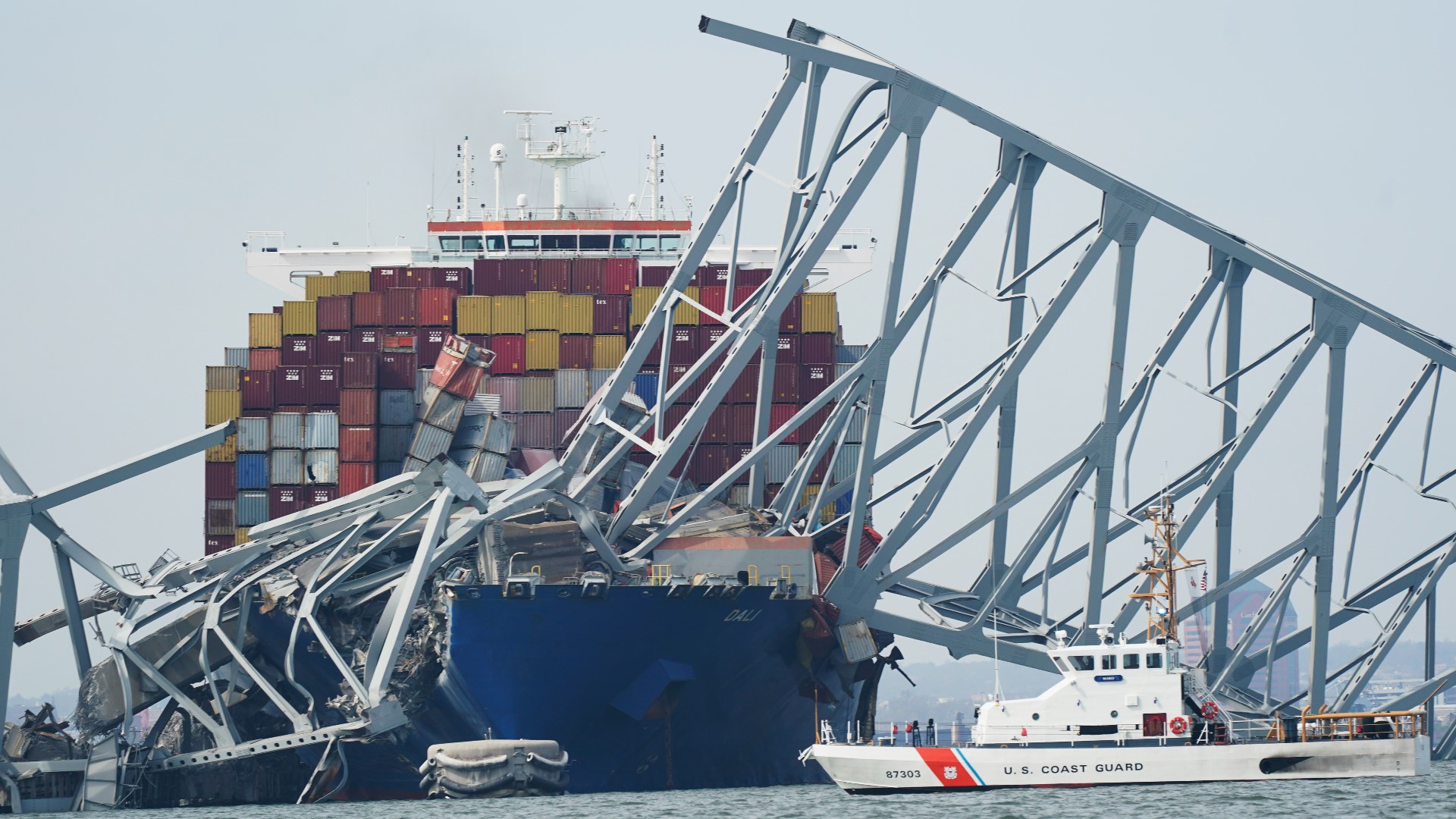 Vehicles were crossing the bridge minutes before the collapse.