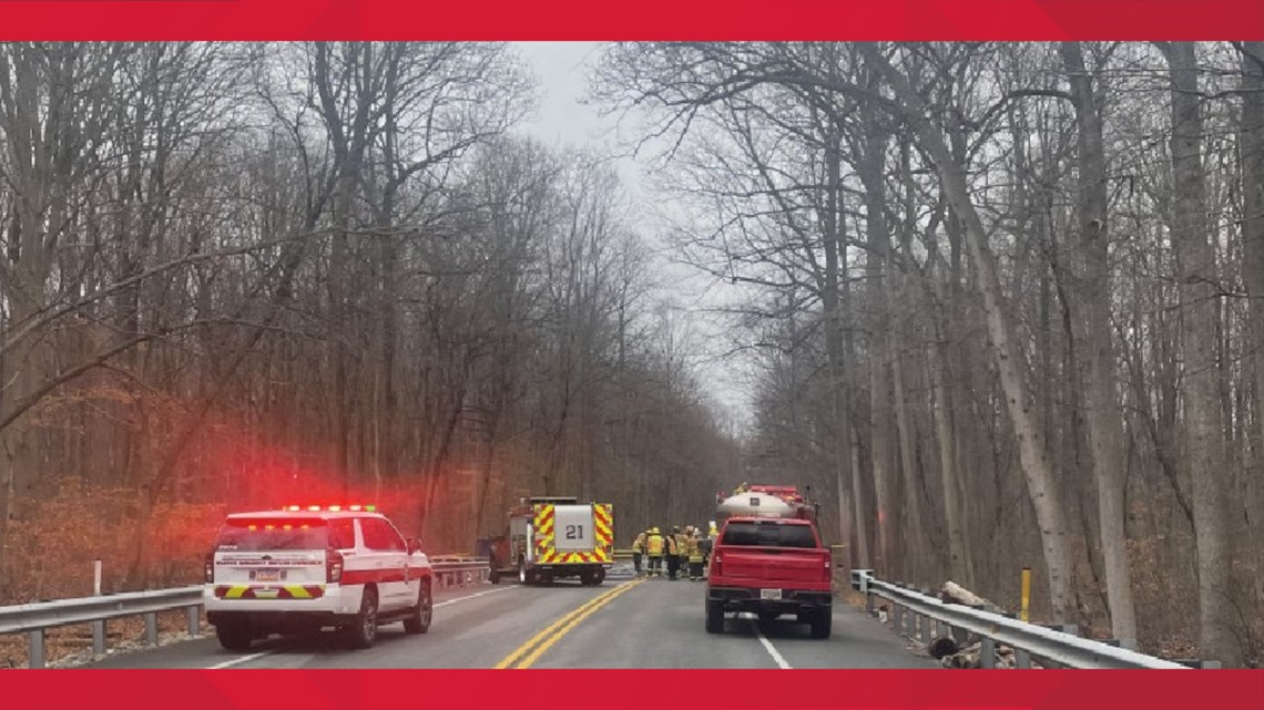 Two dead in crash, Lancaster County police investigating