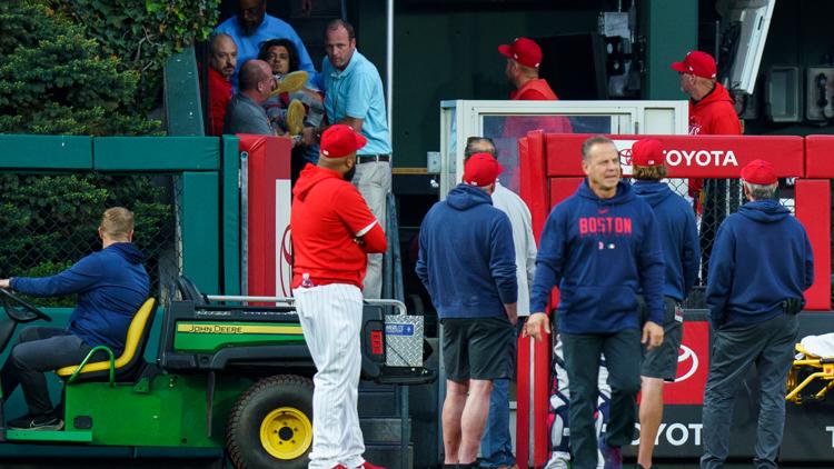 Spectator falls over railing into bullpen in Philadelphia