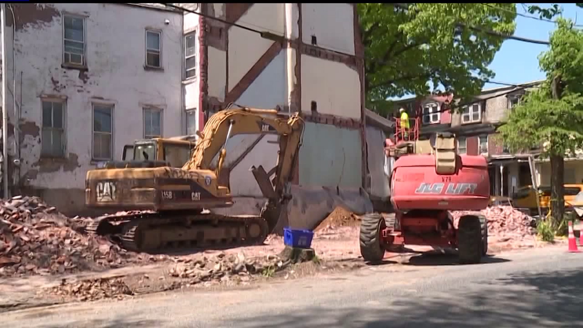 Abandoned homes being torn down in Harrisburg