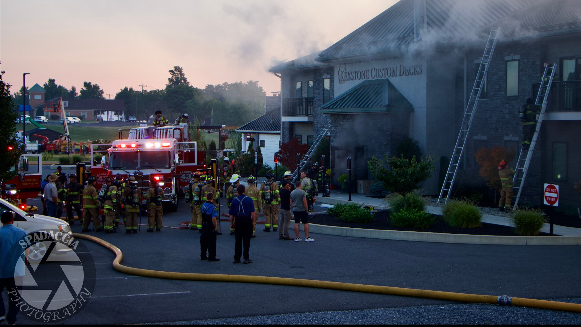 Lancaster County business damaged in early morning 2-alarm fire | fox43.com