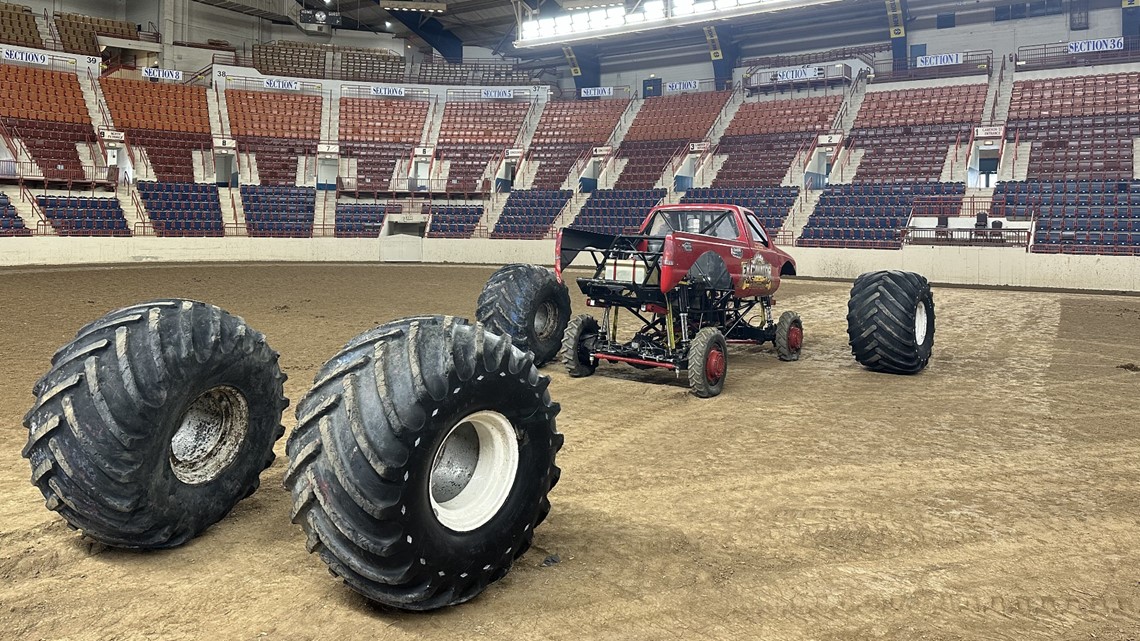 Monster trucks roll into Harrisburg this weekend