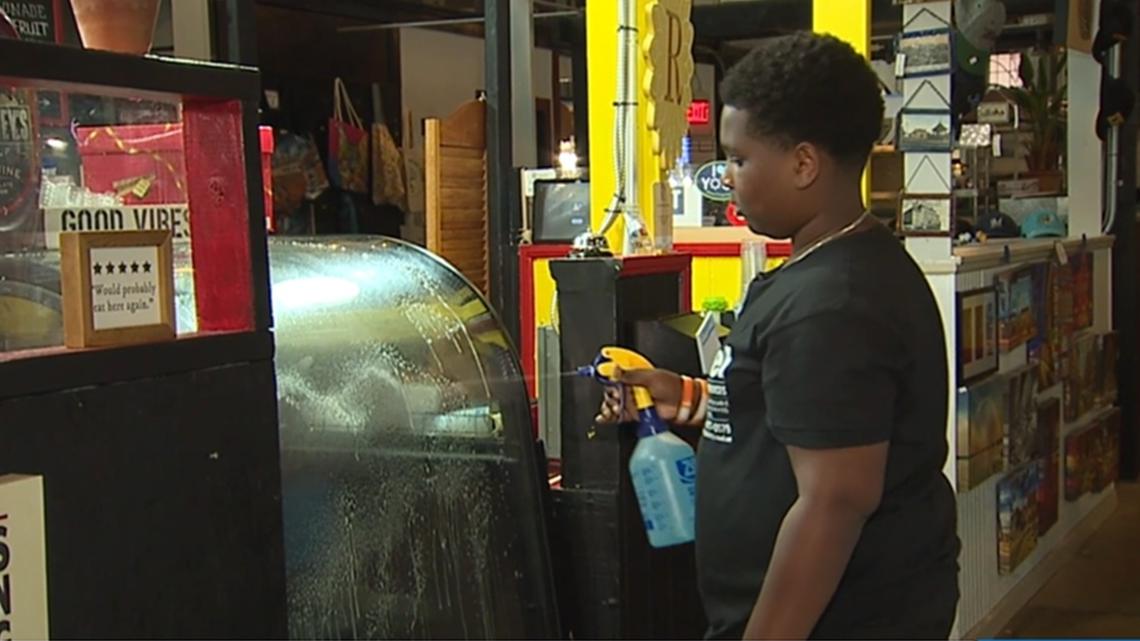 12-year-old starts cleaning business | On the Bright Side