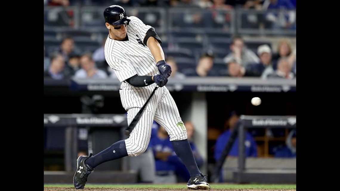 Yankees' Aaron Judge breaks Mark McGwire's rookie home run record, New  York Yankees