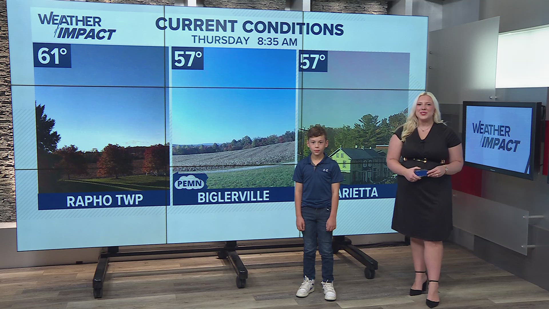 Ellis Paxton stopped by the set of FOX43 Morning News to help Ally Debicki with the forecast.