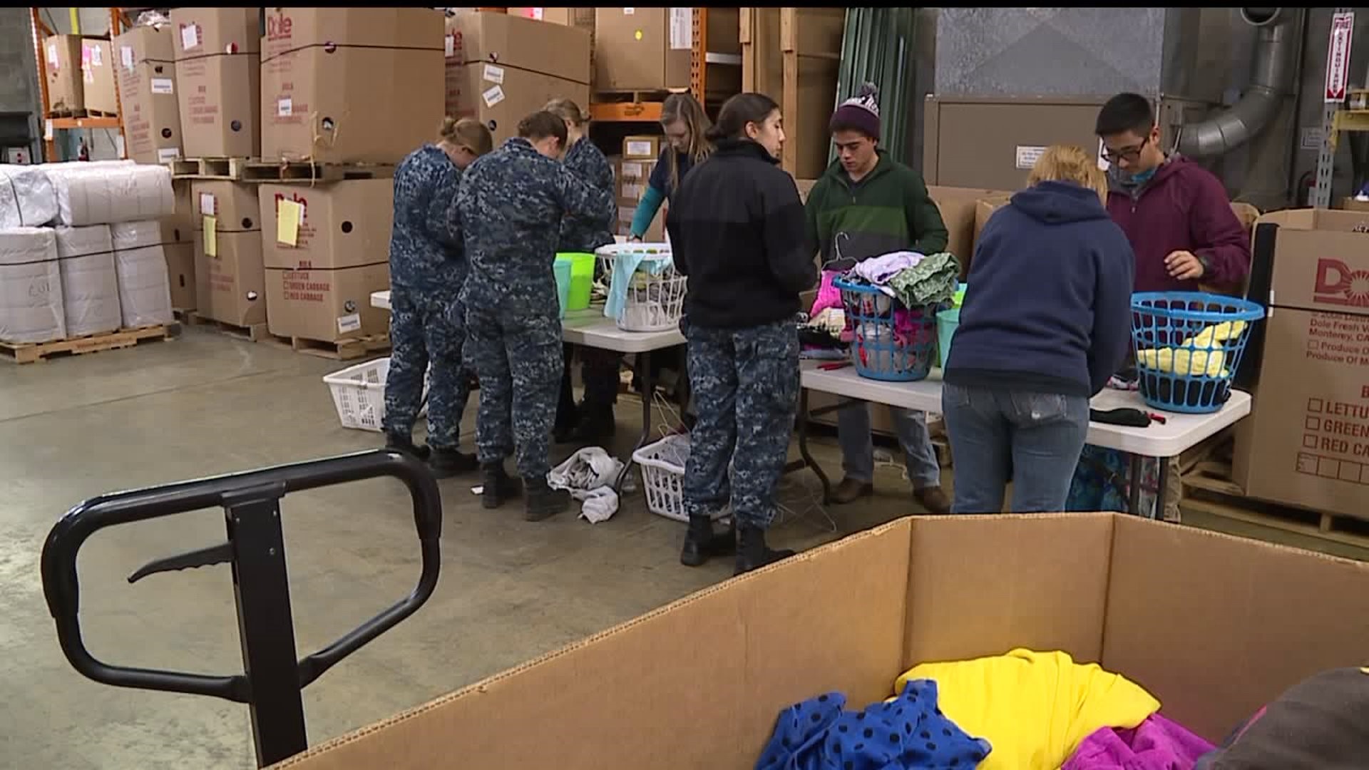 Navy midshipmen lend a hand in Lancaster County