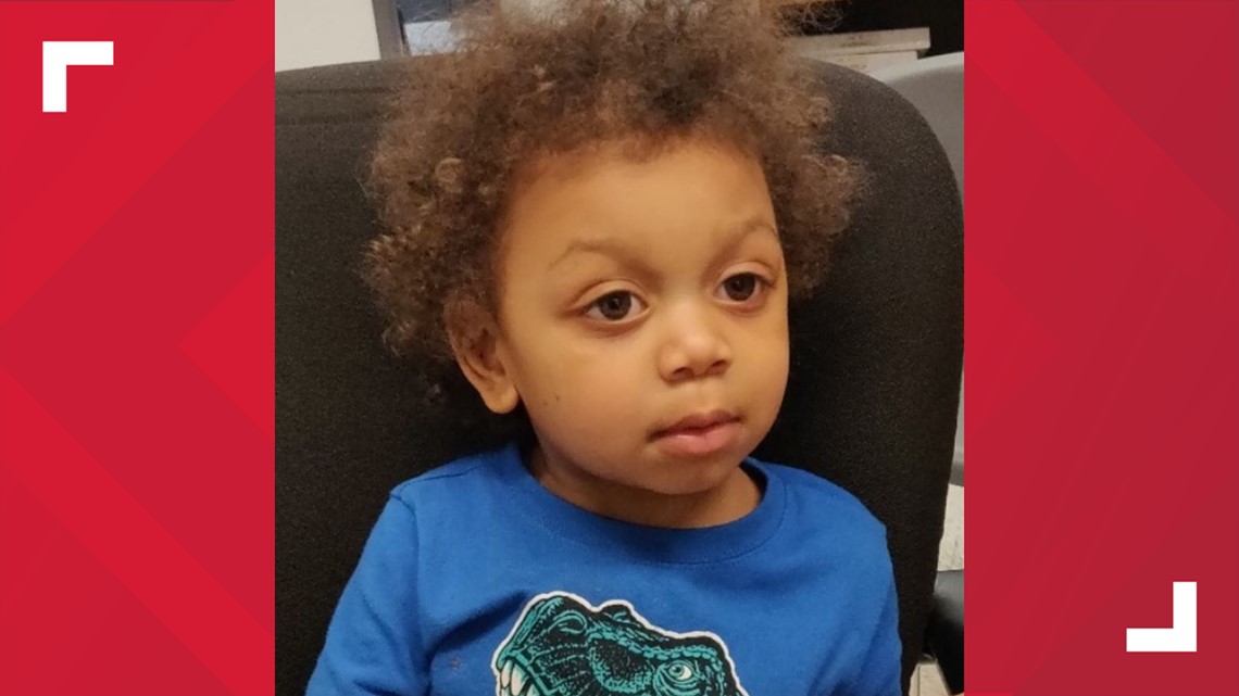 Unattended toddler, family reunited in Carlisle | fox43.com