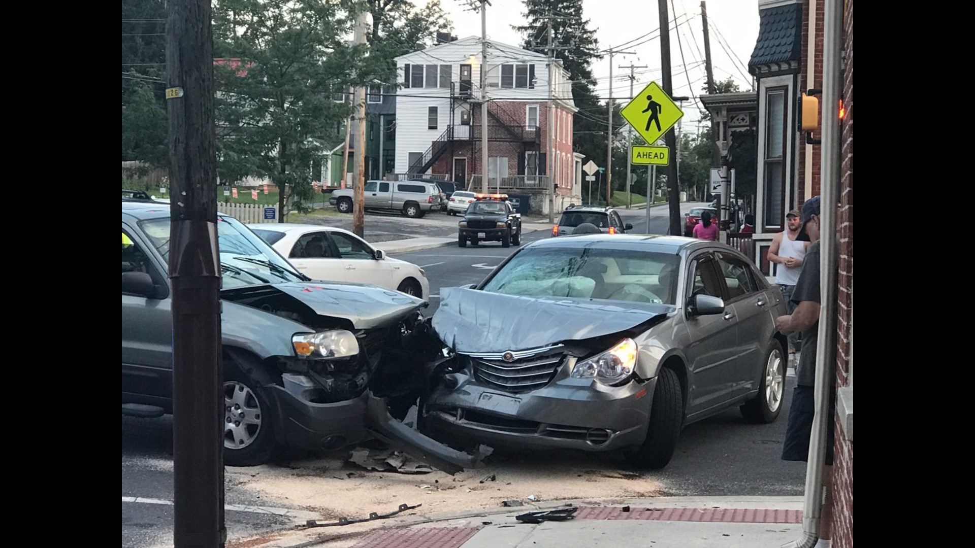 2vehicle crash shuts down intersection in Gettysburg