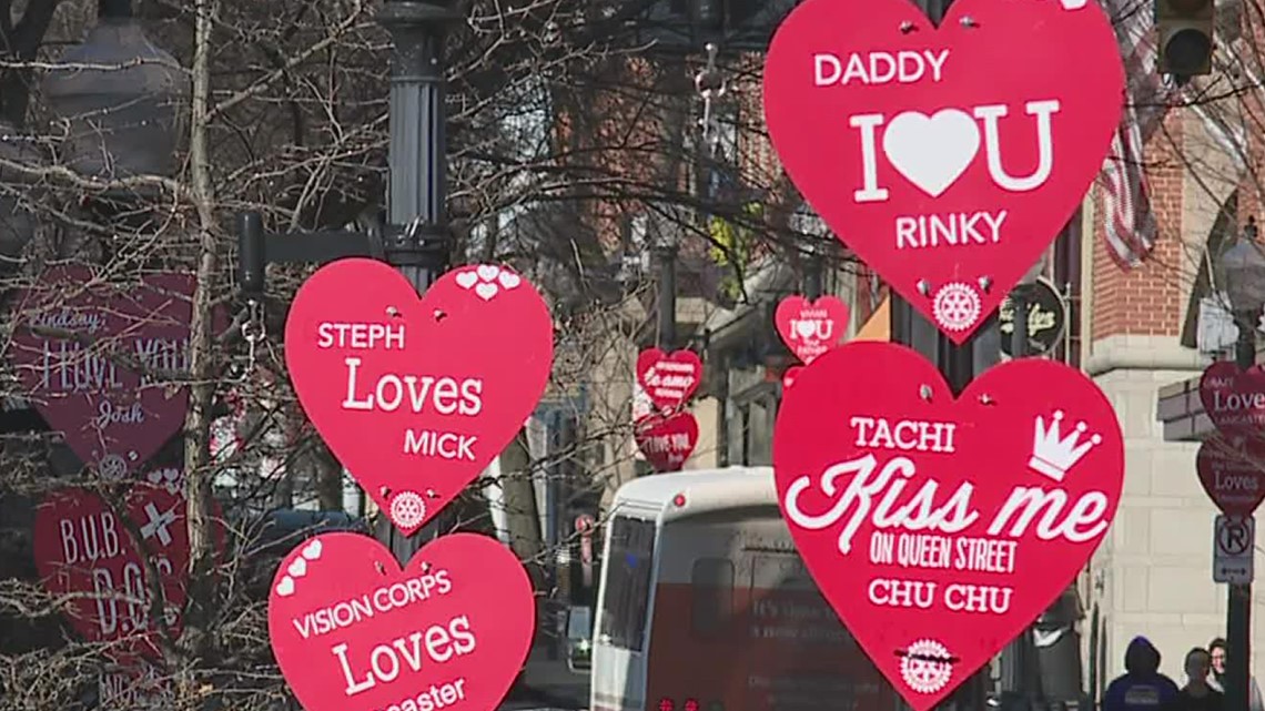 Here's how you can profess your love for your sweetheart on a signpost ...