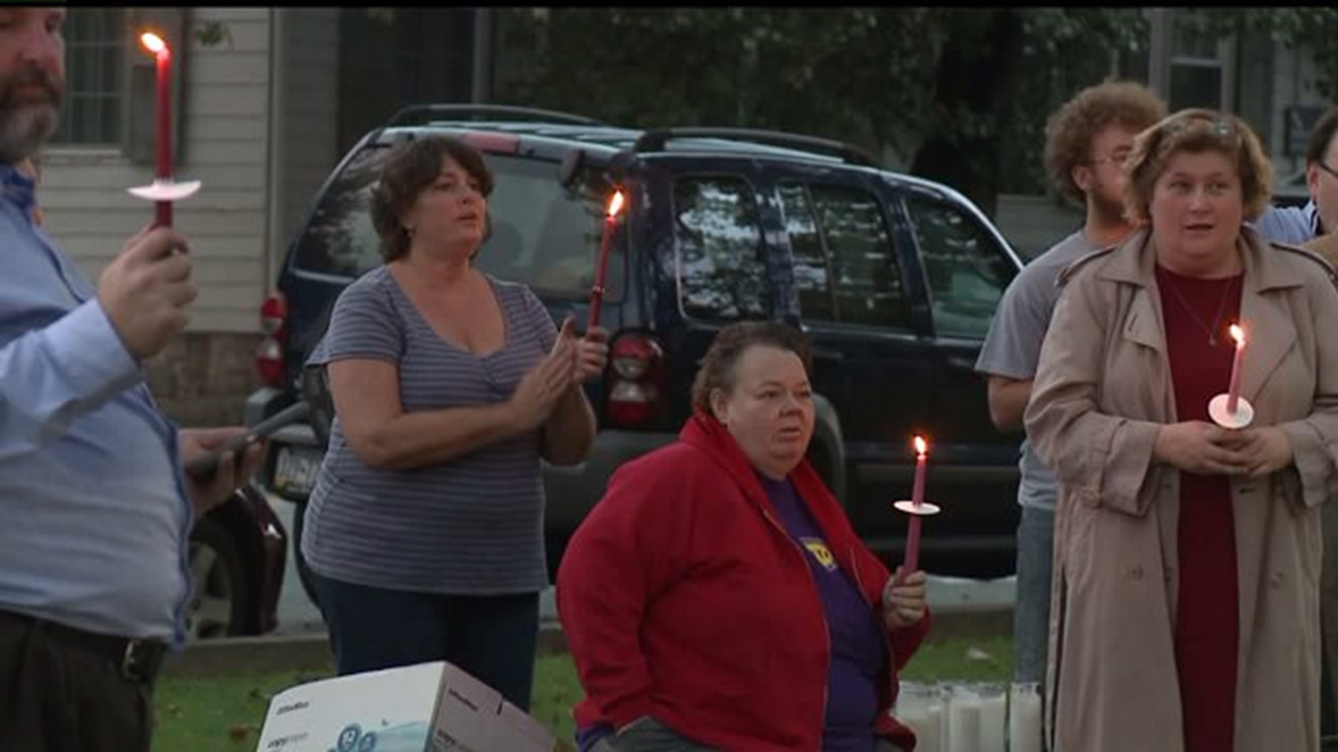 Candlelight vigil in Perry County kicks off Mental Illness Awareness Week